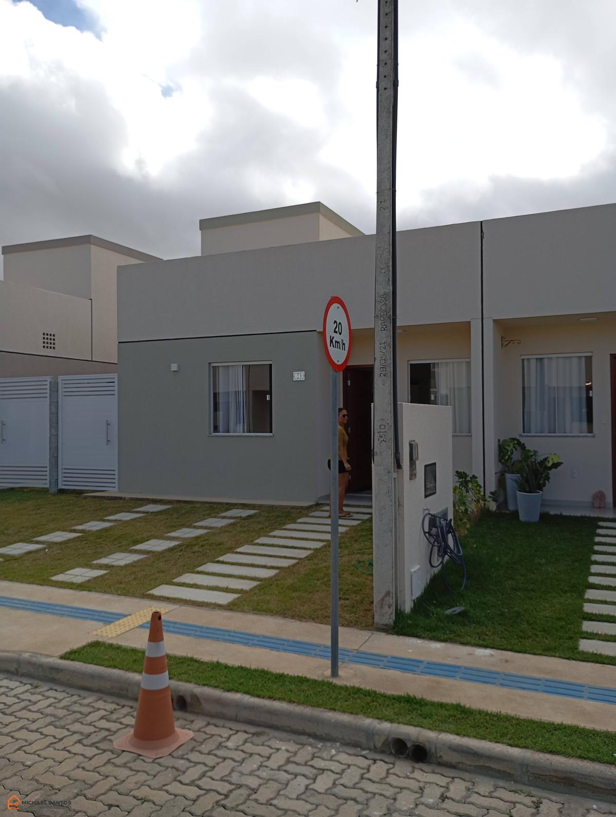 Casa 3 quartos, Vitória da Conquista, Bairro Boa Vista, quintal, casa solta de esquina, imóvel alto padrão na garantia da construtora, casa magnífica!