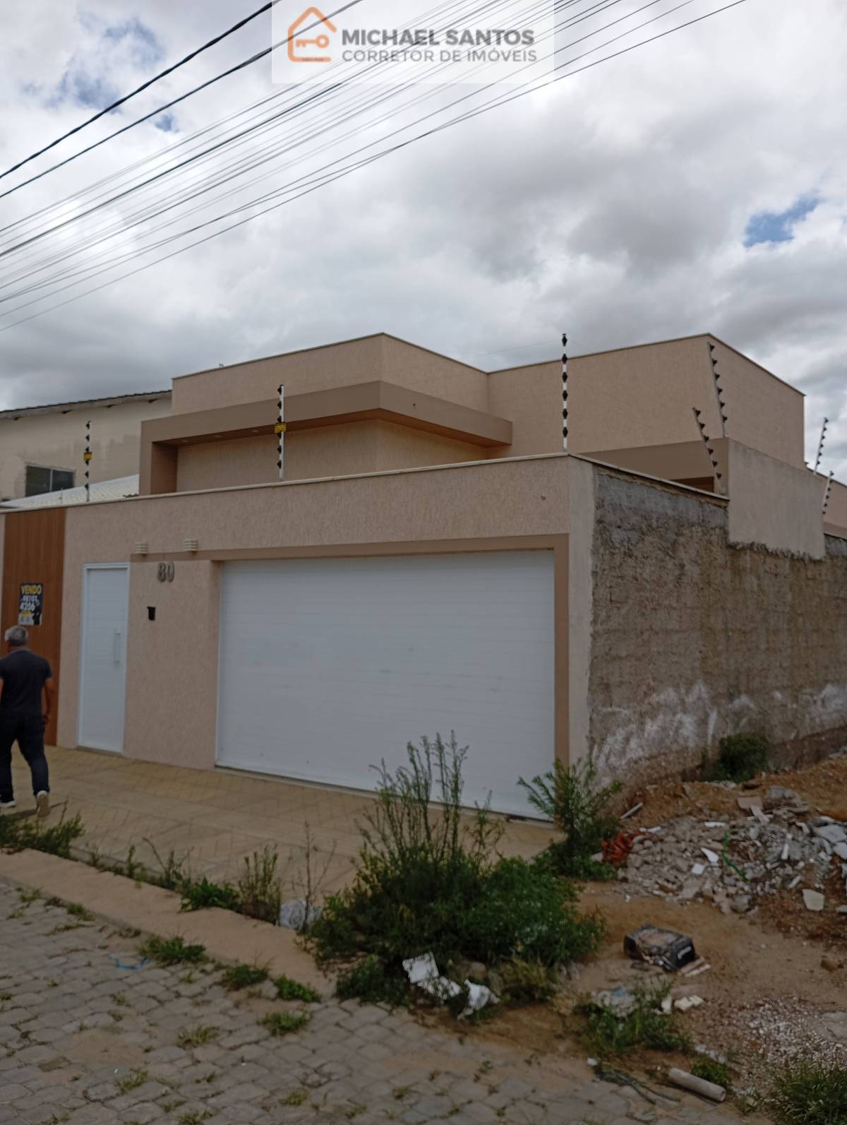 Casa térrea no Boa Vista, Vitória da Conquista, projeto de decoração em alto padrão, espaço gourmet, pé direito duplo na sala, casa nova diferenciada!