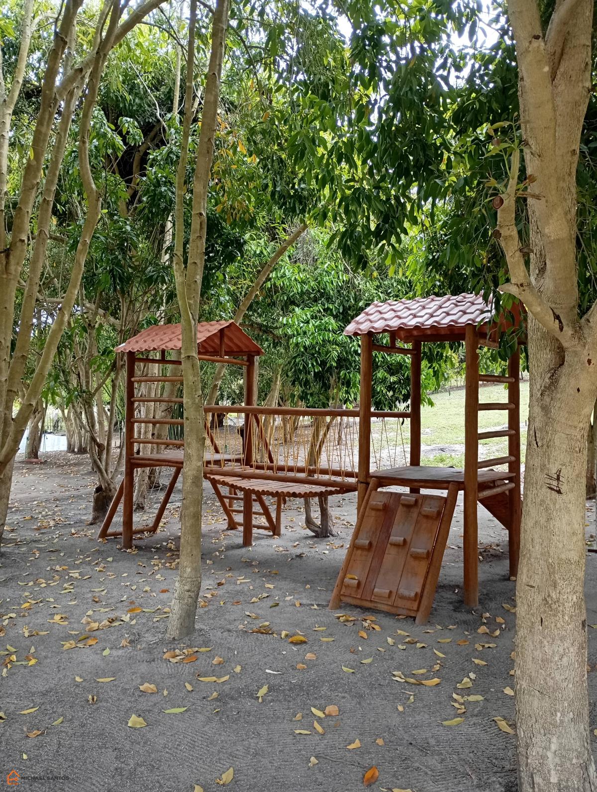 Chácara, Vitória da Conquista, 1000 M2, área de lazer completa, acesso ao lago, muitas casas no local, água e eletricidade